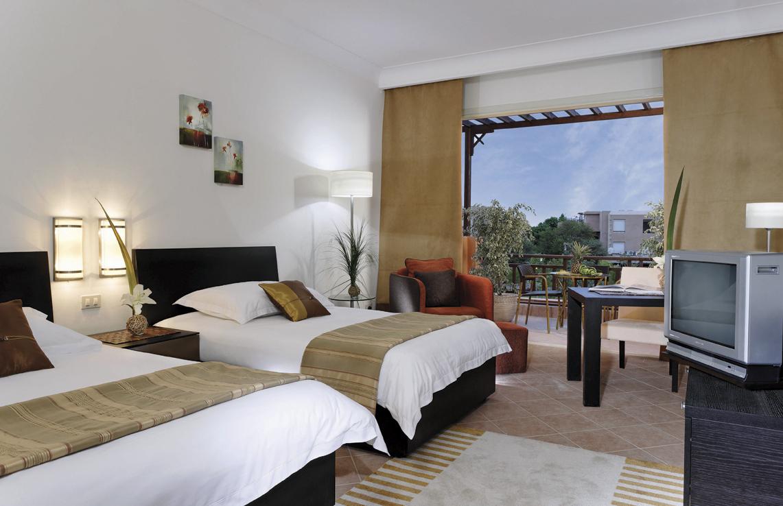 Moevenpick Resort El Sokhna Ain Sukhna Exterior foto A room at the hotel