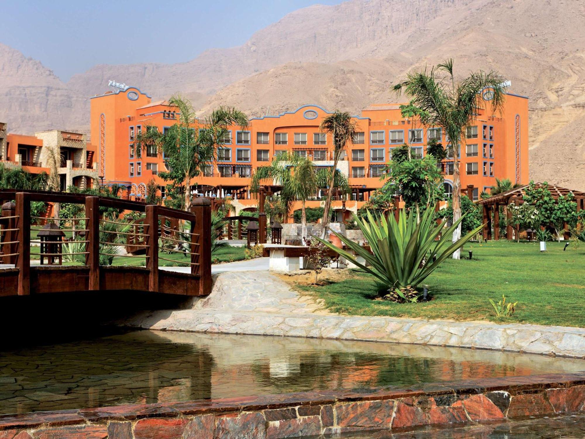 Moevenpick Resort El Sokhna Ain Sukhna Exterior foto The resort